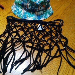 WILD FABLE SIZE MED SWIMSUIT COVER AND NEW REVERSIBLE BUCKET HAT 2 PC SET